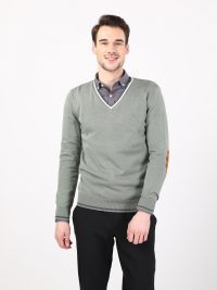 GI165907201.jpg
