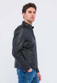 GI568100203.jpg